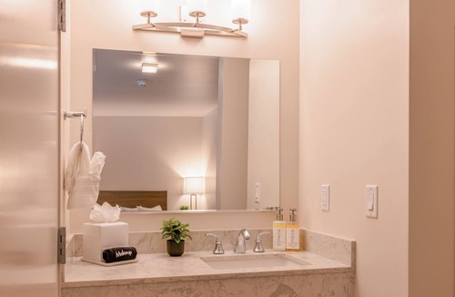 Moss Landing Hotel | Inn At Moss Landing Point
