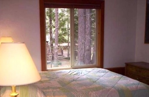 Foresta Cabin | INSIDE YOSEMITE! FORESTA! Peaceful, Artistic, the Place to be!