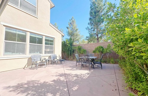 Northwood House | Irvine 3bedroom3.5bathroom House, 10 minutes walk to the shopping mall