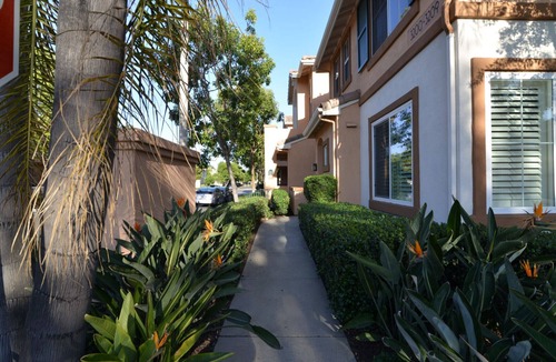 Westpark Condo | Irvine Resort Style 2 bedrooms/2 bathrooms furnished, 1 floor, attached garage