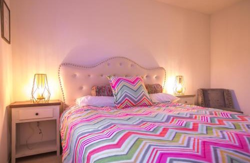 Irvine Apartment | Irvine Spectrum/2 Bedrooms/2 Bathrooms/Apartment/pool/gym