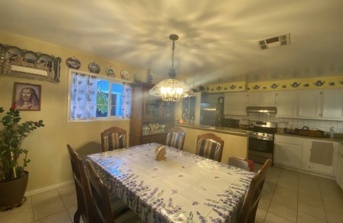 North Hills West House | Is a corner house close to magic mountain park and universal studios.
