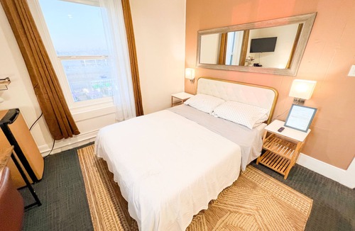 Hermosa Beach Hostel | ITH Hermosa Beach Surf Hostel LAX