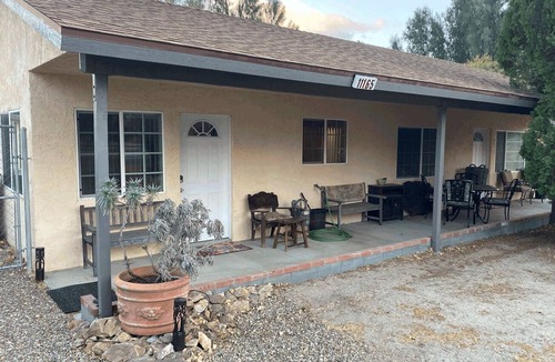 Morongo Valley House | ~(‾▿‾)~ Jack's Place ~ Birding Bliss & Cozy Beds Await!