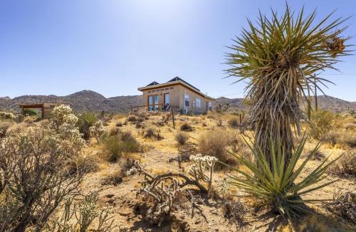 Joshua Tree Highlands House | Jensen House - Incredible Desert Views home