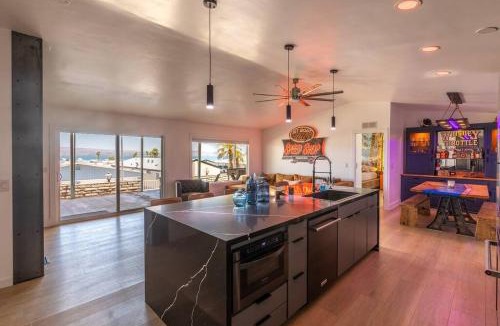 Havasu Lake House | Jet Boat Billy's Speed Shop - Lake Havasu
