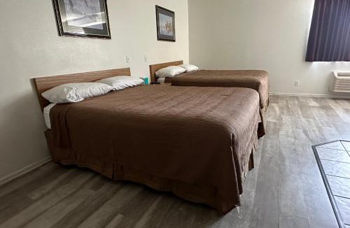 Marina del Rey Hotel | Jolly Roger Hotel