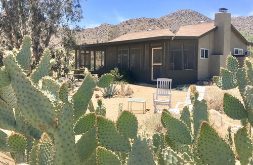 Joshua Tree Highlands House | Joshua Tree Dream Weaver a chic home on 5 private acres