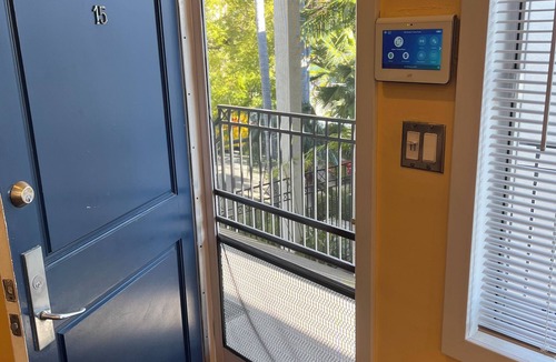 West Hollywood Condo | junior 1 bedroom condo in fabulous West Hollywood with WiFi, AC