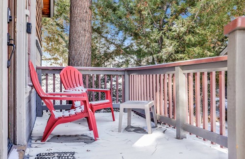 Big Bear Lake Cabin | Juniper Lakeside Couples Retreat at Big Bear Lake