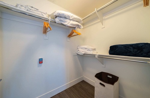 Anaheim Resort Apartment | Kasa | Inviting 1BD + Near the Happiest Place on Earth | Anaheim