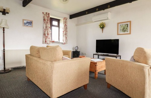 Stenalees House | Kestrel Corner, Lanivet