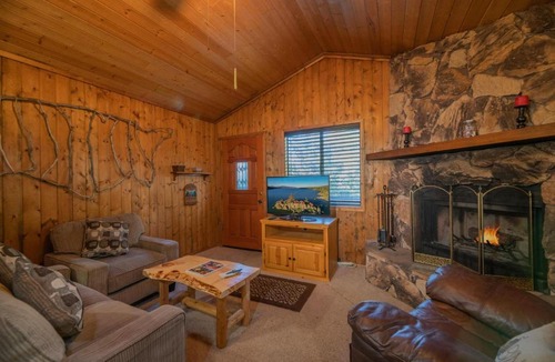 Sugarloaf House | King's Kabin
