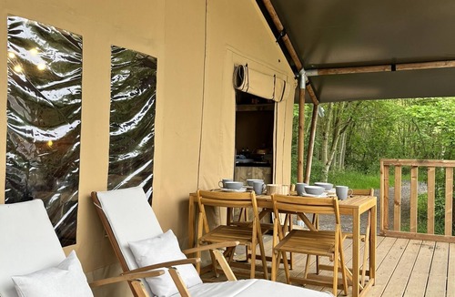 Cutnall Green Apartment | Kingfisher Safari Tent