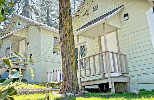 Crestline House | Knapps The Spot