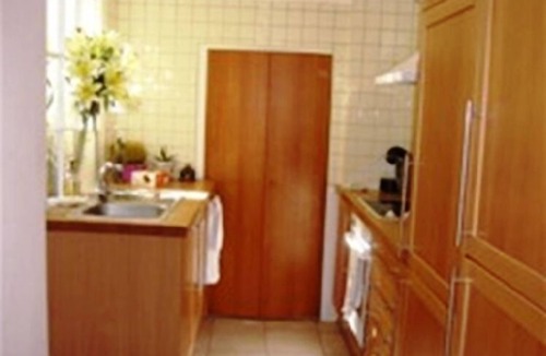 Knightsbridge Apartment | KNIGHTSBRIDGE 2 DOUBLE BEDROOMS -3 tubes lines-BEST LOCATION- ! SLEEPS to 5