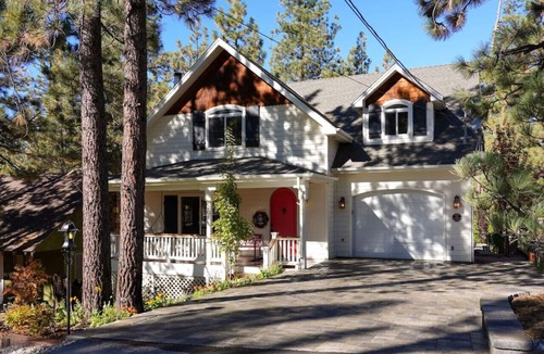 Big Bear Lake House | Knollwood Retreat Spa, Game-room, EV Charger