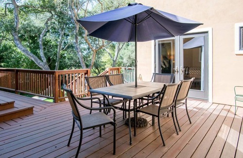 Del Monte Forest House | L'ermitage - Pebble Beach House - Private Putting Green!