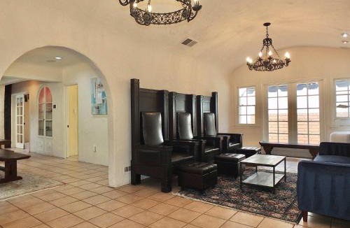 Belmont Shore House | La Brisa - One Block from the Beach