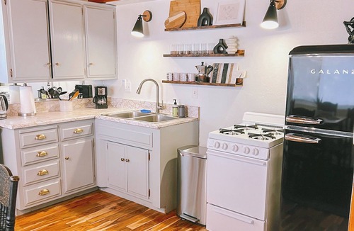 Arrowbear Lake Cabin | La Forêt Retreat, Hiking, Lakes, Dog Friendly!