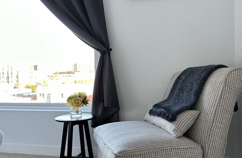 Central San Pedro House | LA Harbor View + Free Tesla Charger + Rooftop Deck