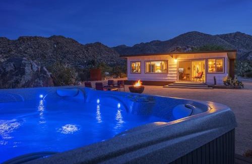 Panorama Heights House | La Luna Azul - Privacy in the Boulders with Hot Tub & Fire Pit home