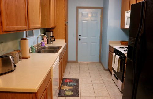 Joshua Tree House | La Mirada House, A Quiet Setting With Expansive Views In All Directions
