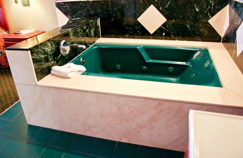 West Athens Hotel | La Mirage Inn LAX Airport