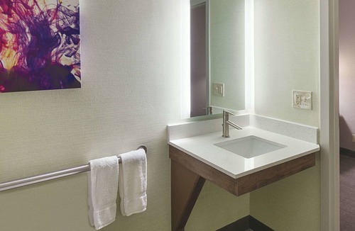 Santa Ana Hotel | La Quinta Inn & Suites by Wyndham Orange County Airport