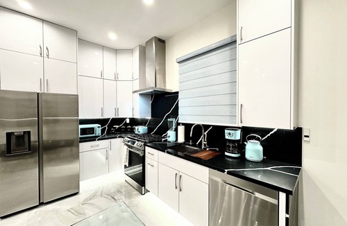 Mission Hills House | 🩵LA’s Artistic Luxury🩵
