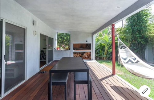Sunset Park House | La vie en Rose Venice