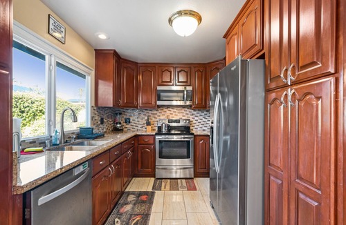 Laguna Hills House | Laguna Hills Home Near Beach w/Massage Recliners, Fire Pit, Game Room & 70" TV