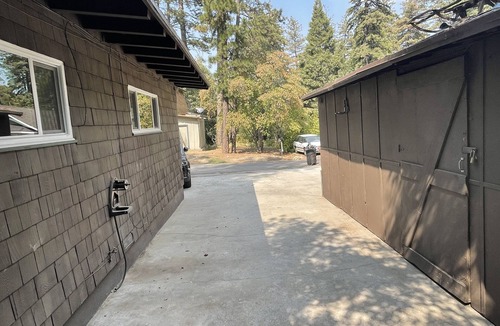 Crestline Cabin | Lake Arrowhead/Crestline, Ca