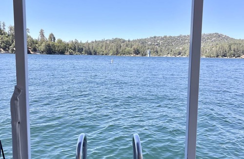Cedar Glen House | LAKE FRONT with VIEWS, private DOCK & AC
