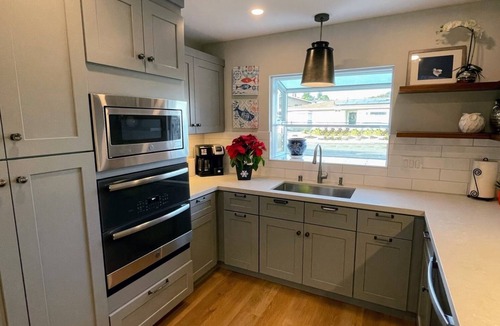 San Marcos House | Lake San Marcos Gem. Walking Distance to Lake, Dining and Golf!