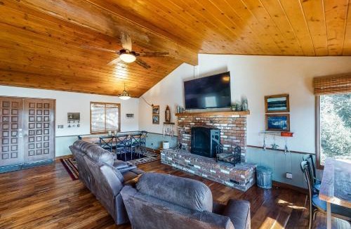 Crestline House | Lake View Magic