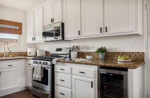 Silver Lakes Country Club House | Lakefront Casa Del Lago