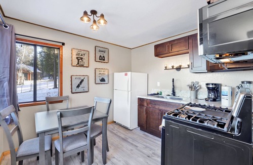 Patton Cabin | Lakefront Family Cabin at Shore Acres Lodge Big Bear