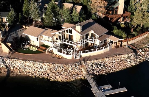 Patton House | Lakefront Retreat: Mountains, Hot Tub, Dock, Kayaks. Breathtaking Sunset Getaway