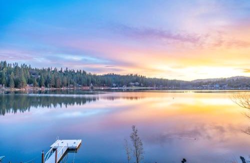 Groveland Villa | Lakefront Villa with 180 degree view private dock and boats