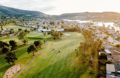 Lake San Marcos Hotel | Lakehouse Resort