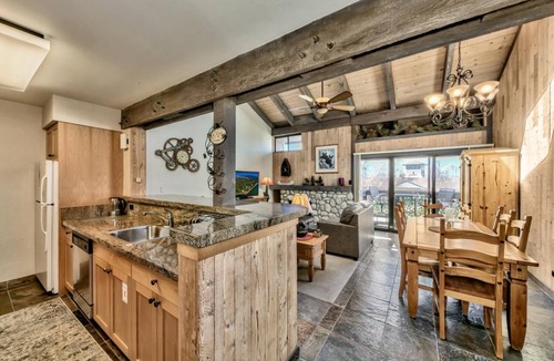 South Lake Tahoe House | Lakeland Village #462 - Pine Peak Paradise 2.5BR
