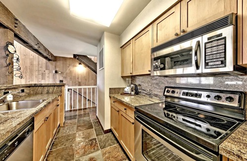 South Lake Tahoe House | Lakeland Village #462 - Pine Peak Paradise 2.5BR