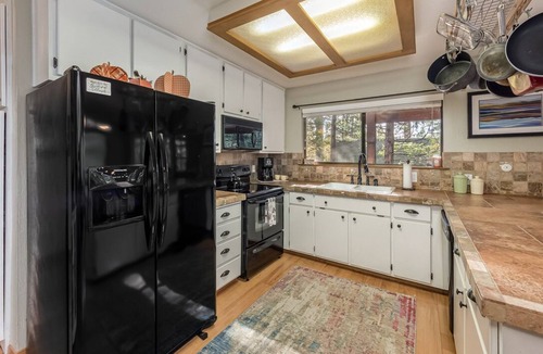 Glencoe House | LakeMont, wifi, GENERATOR, King bd, FREE Lake access +A/C