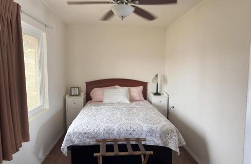 Wofford Heights Hotel | Lakeshore Lodge