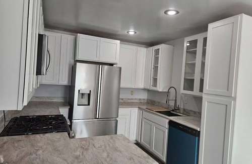 Lake Elsinore House | Lakeside Escape, Cozy Getaway
