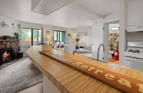 Boulder Bay Condo | Lakeside Retreat Condo - Walk to Lake, Fireplace, Deck, Swimming Pool