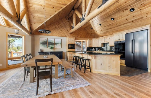 Patton House | Lakeside Serenity, Stunning Lakefront Home W/Magical Mountain and Lake Views. Spa. Pool Table & BBQ