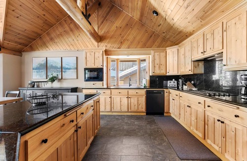 Patton House | Lakeside Serenity, Stunning Lakefront Home W/Magical Mountain and Lake Views. Spa. Pool Table & BBQ