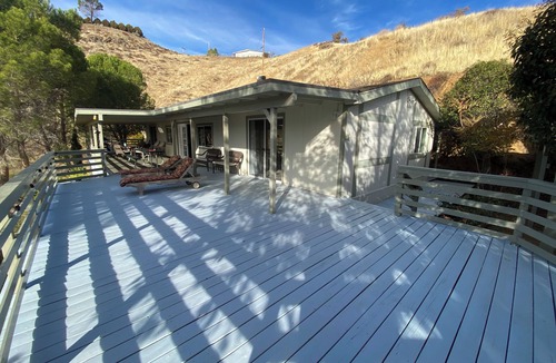 Wofford Heights House | Lakeview Retreat: A Spacious Dog-Friendly Escape with Breathtaking Views